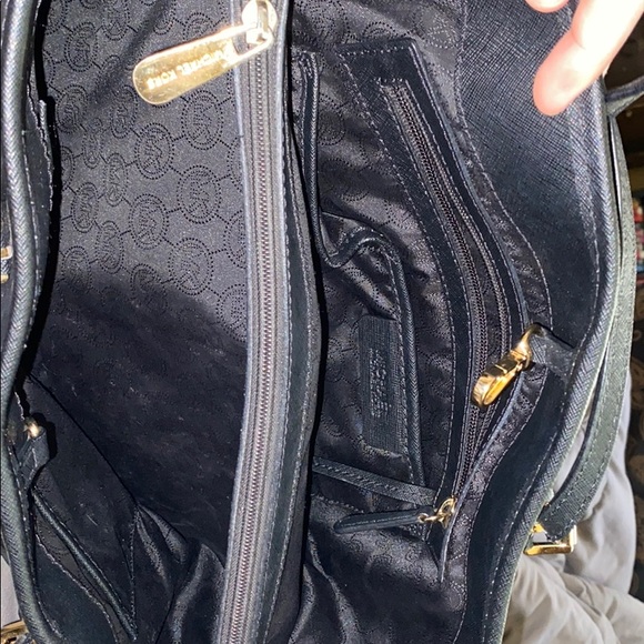 Michael Kors purse - Picture 3 of 3